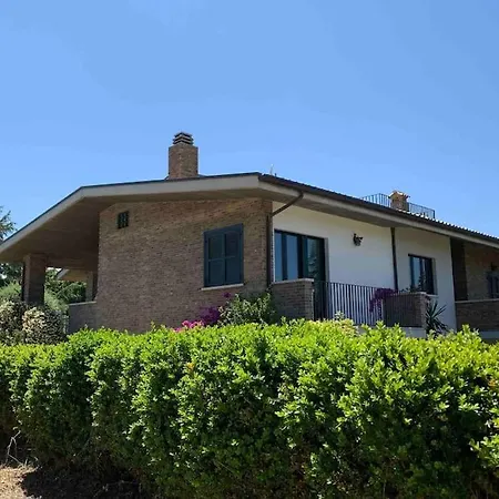 Les~ones Cupello 빌라 산살보