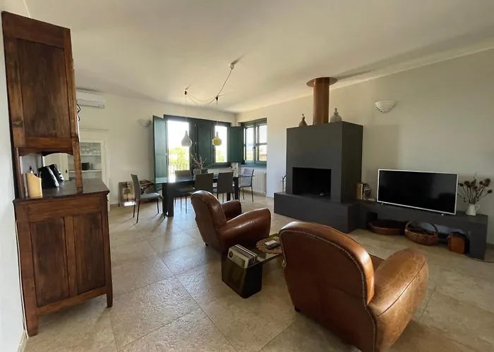 Les~ones Cupello Villa