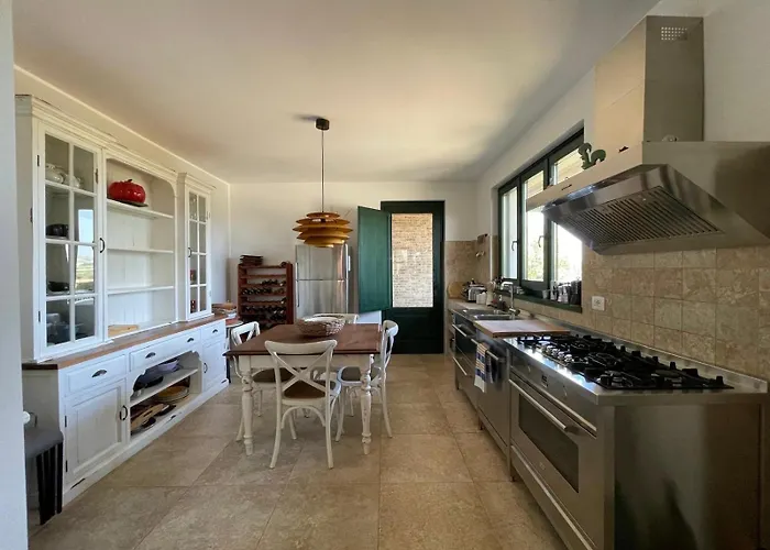 Les~ones Cupello Villa *